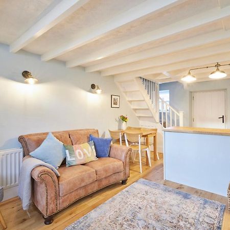 Host & Stay - Honey Cottage Hinderwell Eksteriør billede