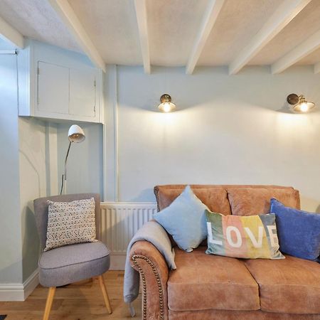 Host & Stay - Honey Cottage Hinderwell Eksteriør billede