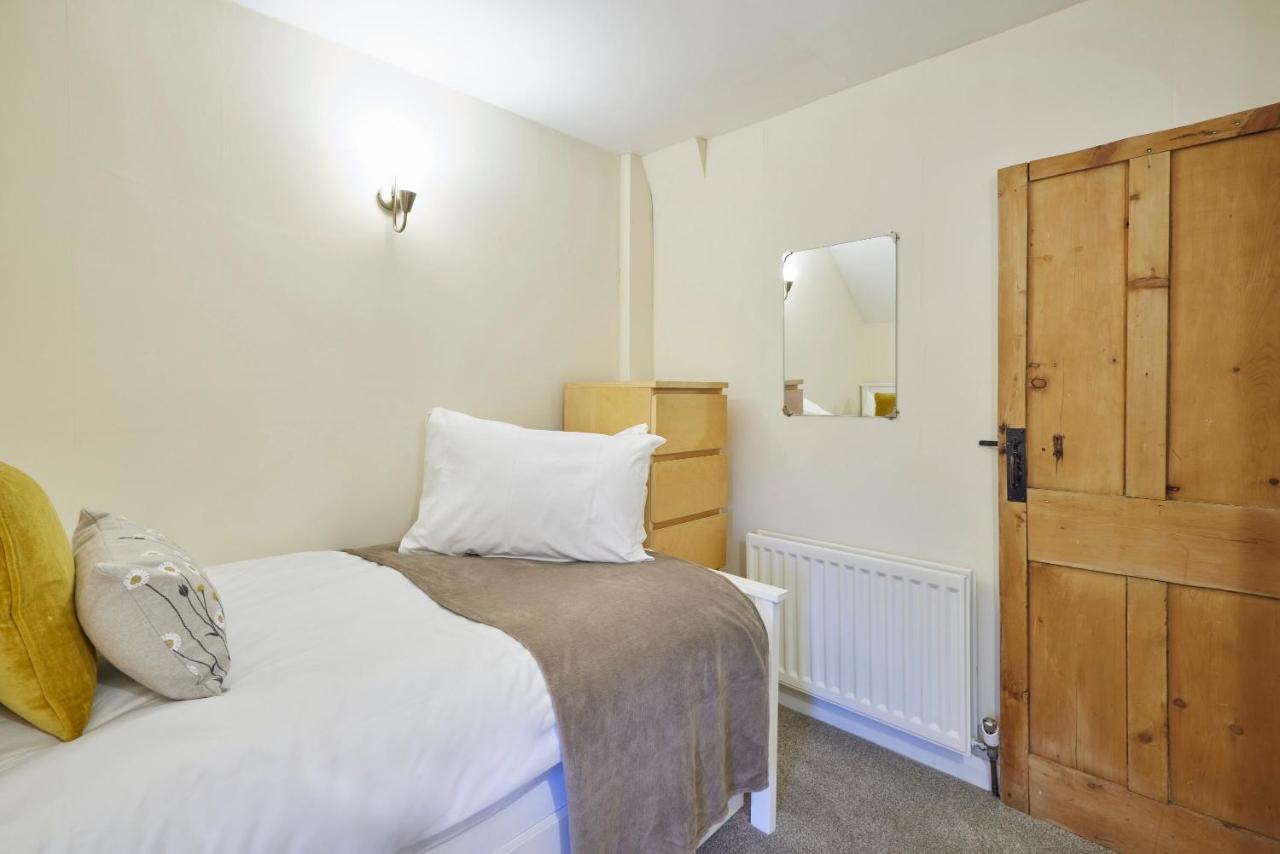 Host & Stay - Honey Cottage Hinderwell Eksteriør billede